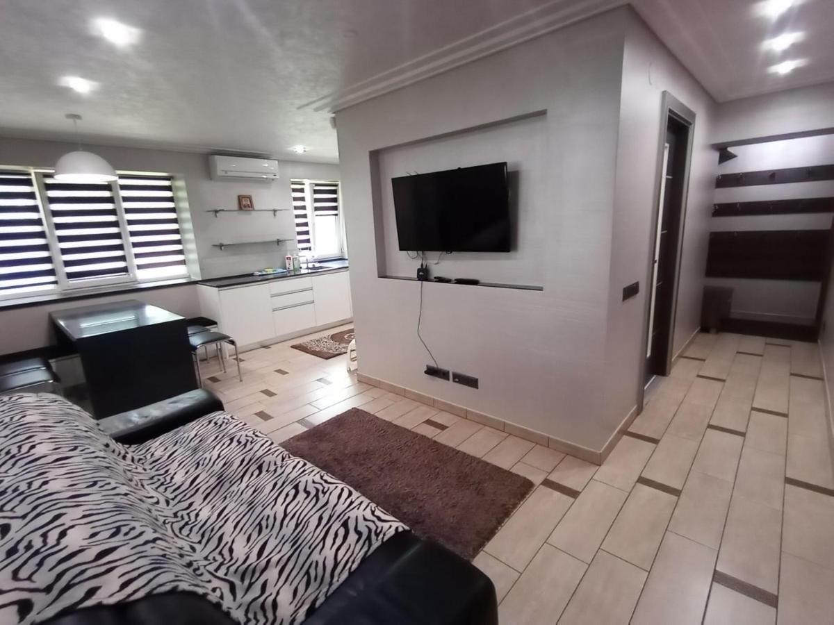 Apartment At Kvitka Polonyny Солочин Экстерьер фото