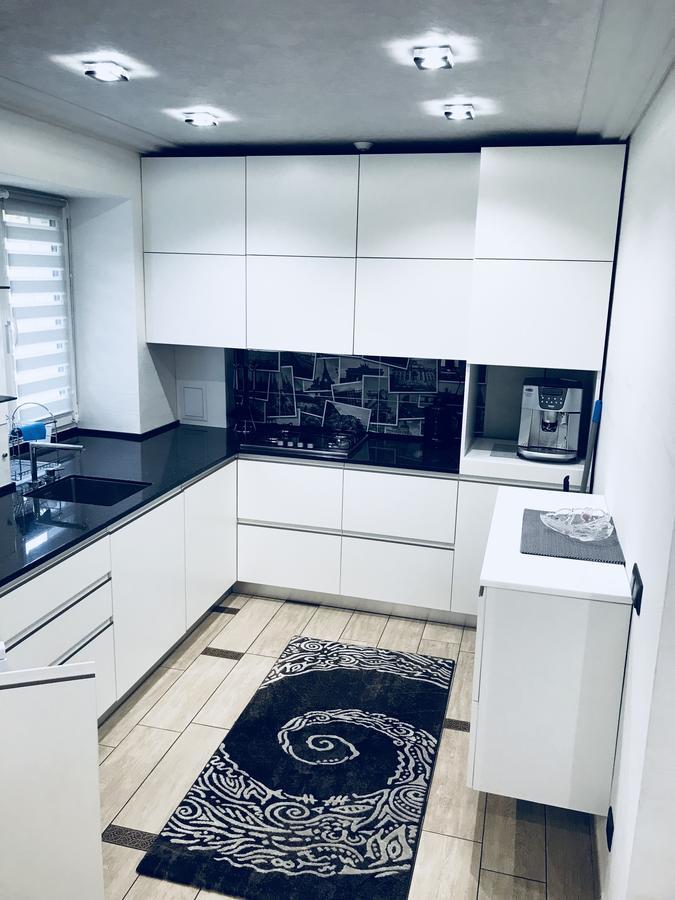 Apartment At Kvitka Polonyny Солочин Экстерьер фото